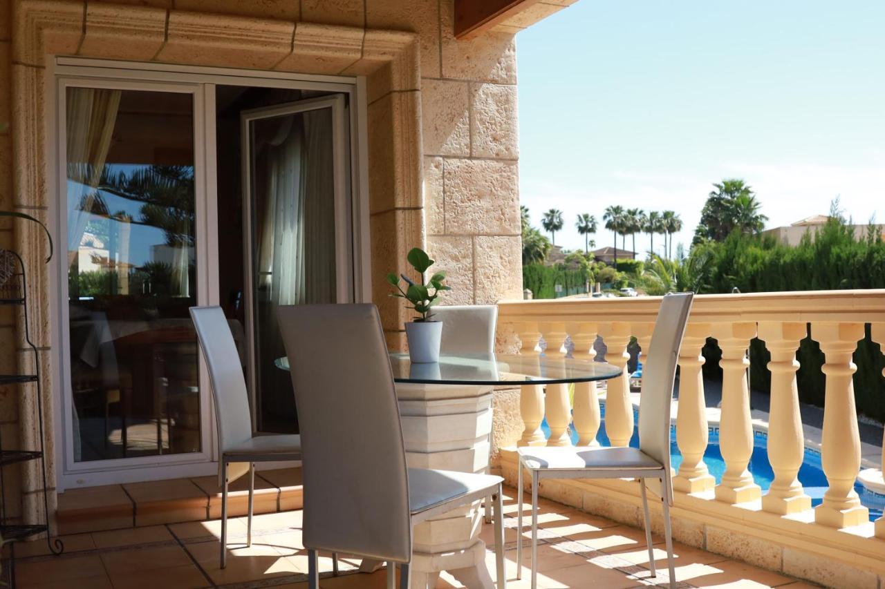 Villa Tres Palmeras En Alfaz Del Pi , Albir, Benidorm L'Alfas del Pi Exterior photo